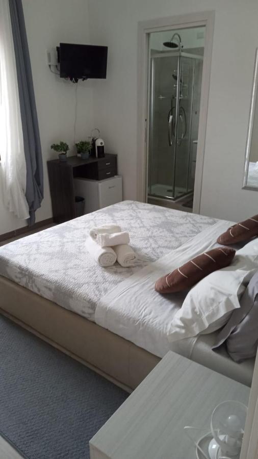The Sunset Hotel San Teodoro  Bagian luar foto